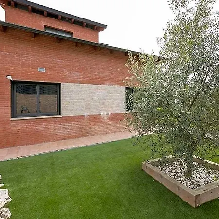 In Castellar Del Riu With Pool Pyrenees 3*
